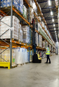 Hyster launches pedestrian stacker range