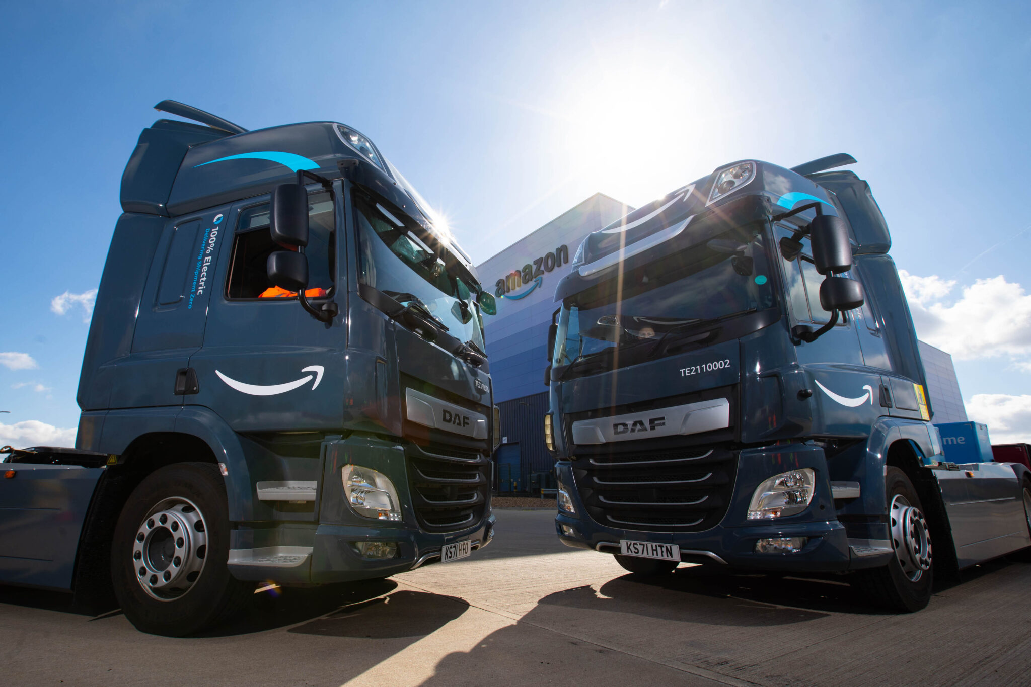 Amazon Unveils First ever Fully Electric HGVs In Its UK Fleet amazon-unveils-first-ever-fully-electric-hgvs-in-its-uk-fleet